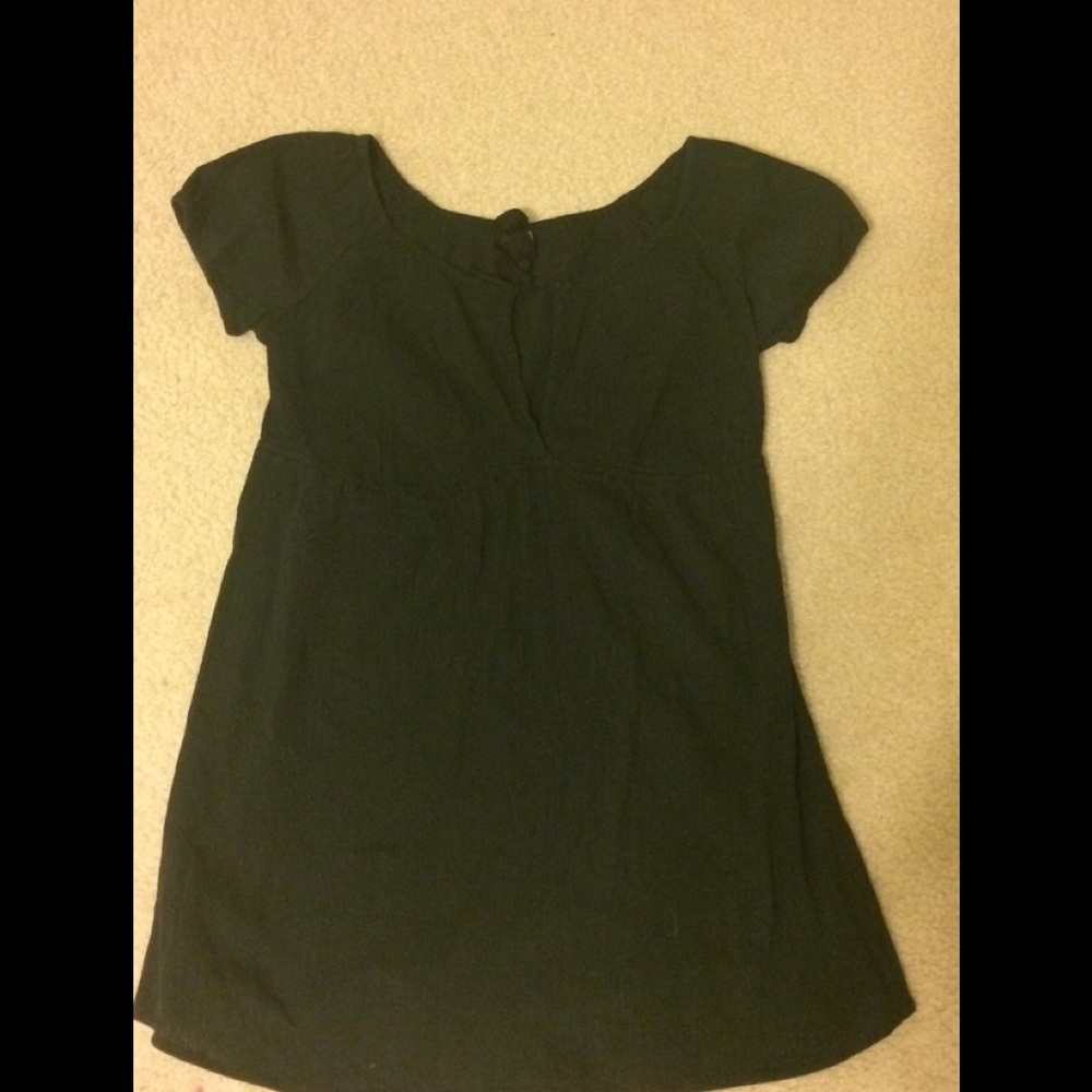 Old navy maternity top